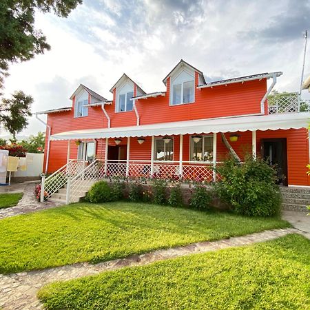 Osobyi Guest House 乔尔蓬阿塔 外观 照片