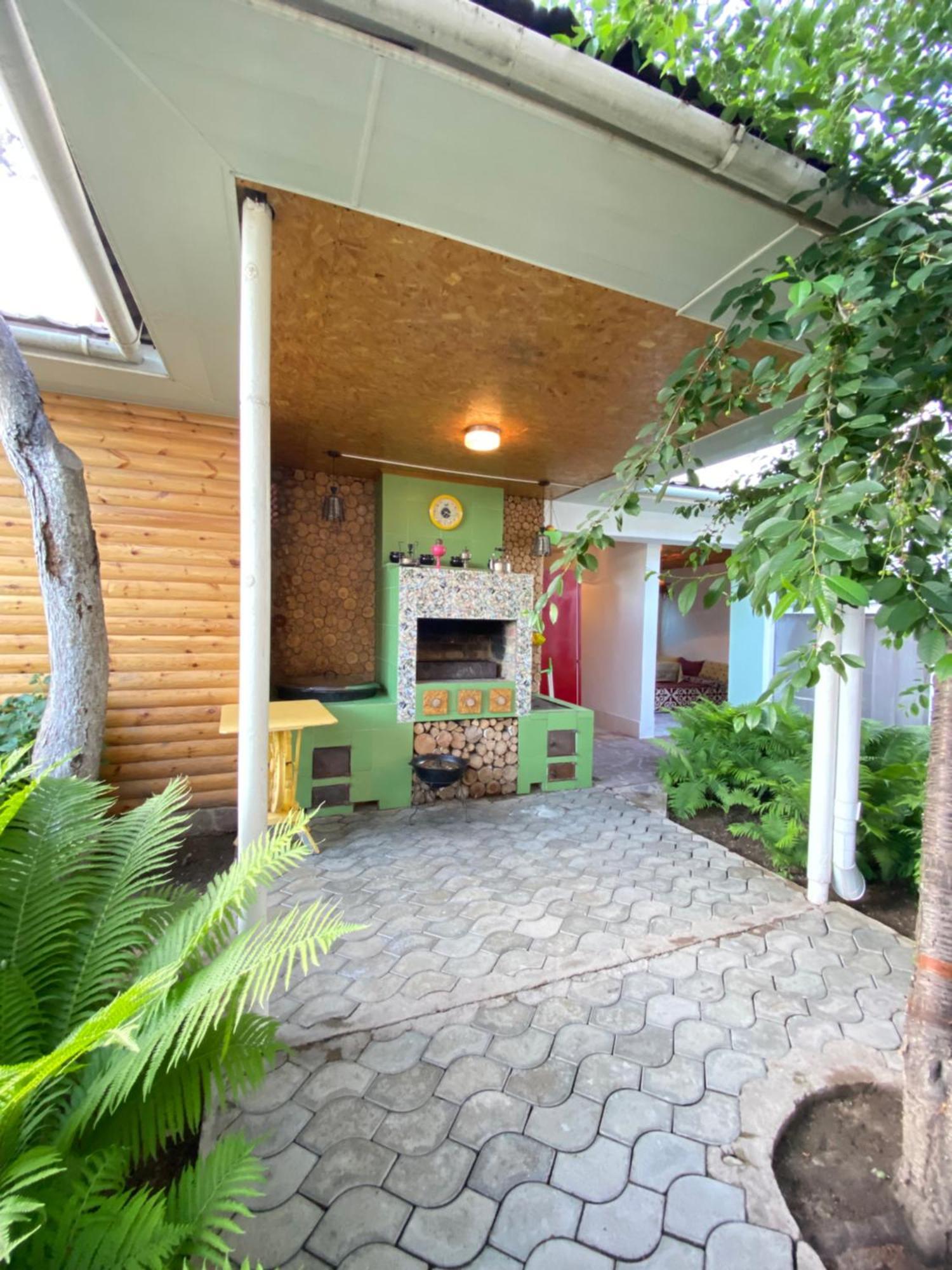 Osobyi Guest House 乔尔蓬阿塔 外观 照片
